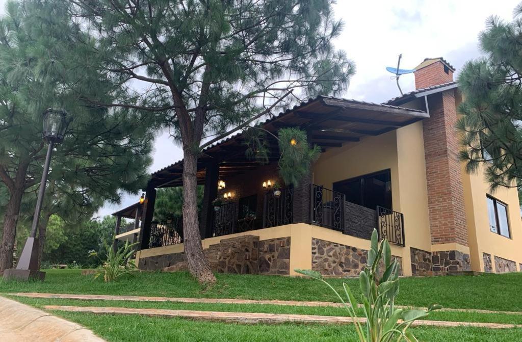 Cabana No.6 Puerta Del Bosque Mazamitla. Екстериор снимка