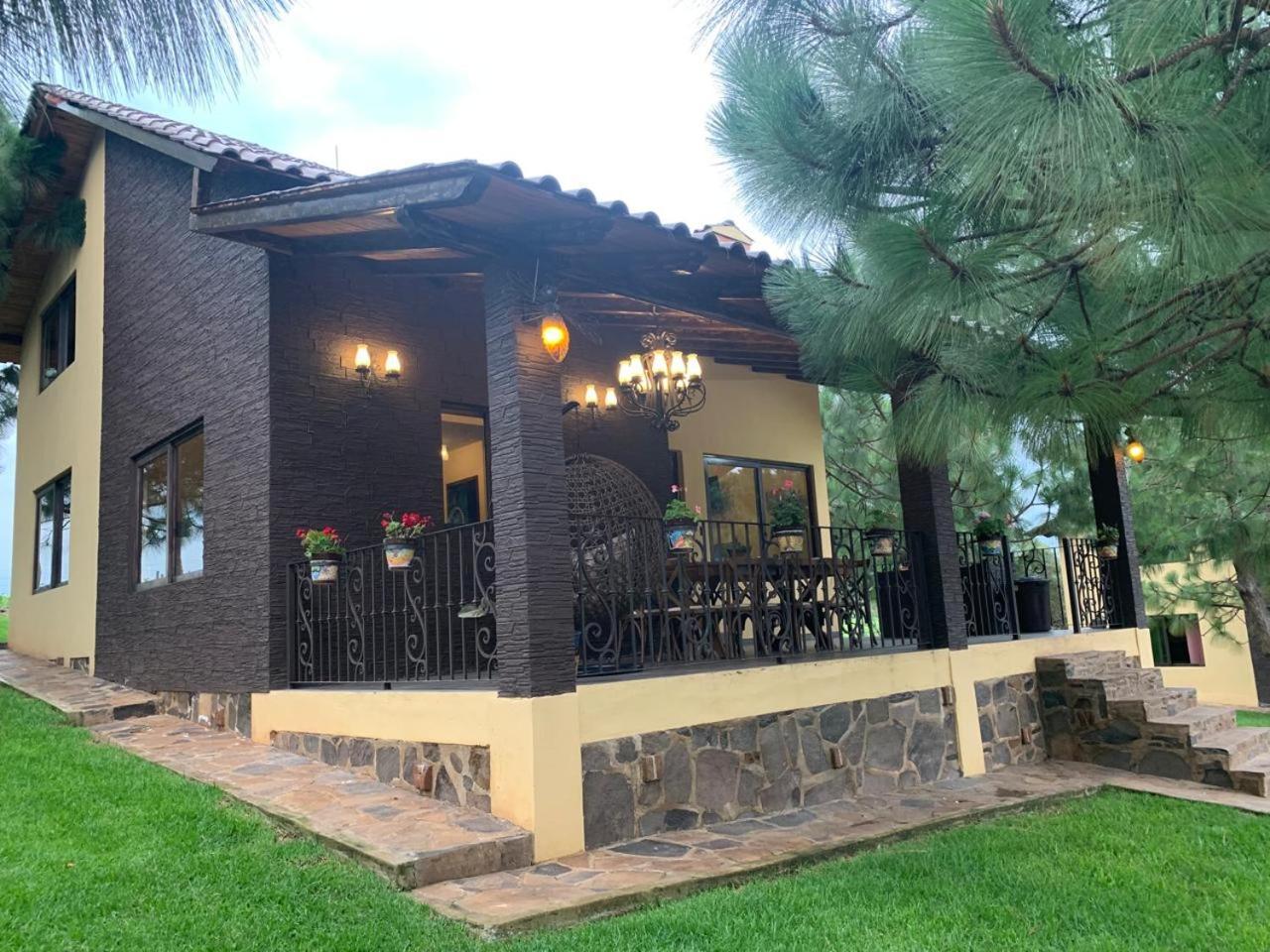 Cabana No.6 Puerta Del Bosque Mazamitla. Екстериор снимка